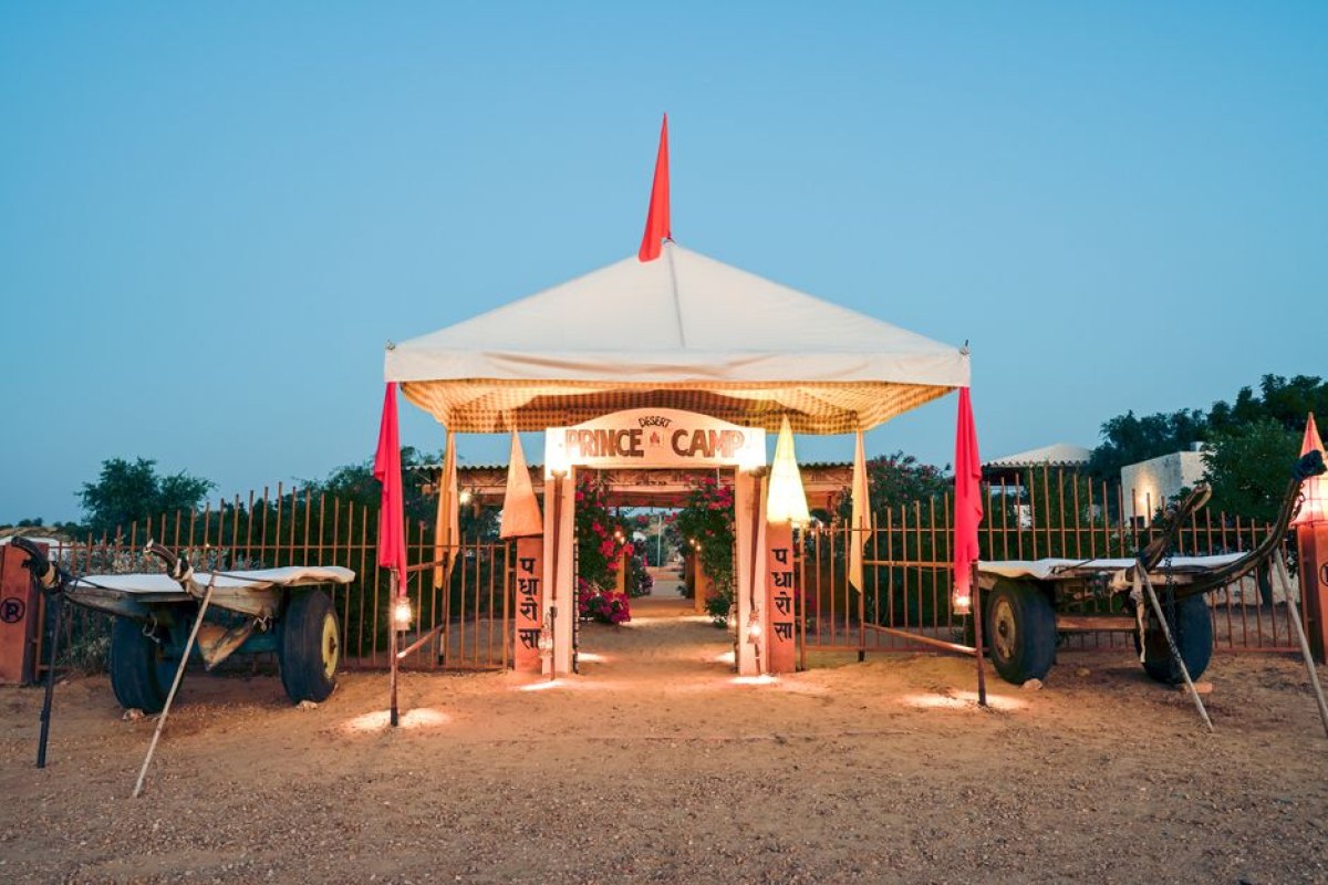 Crimson Desert camp decoration