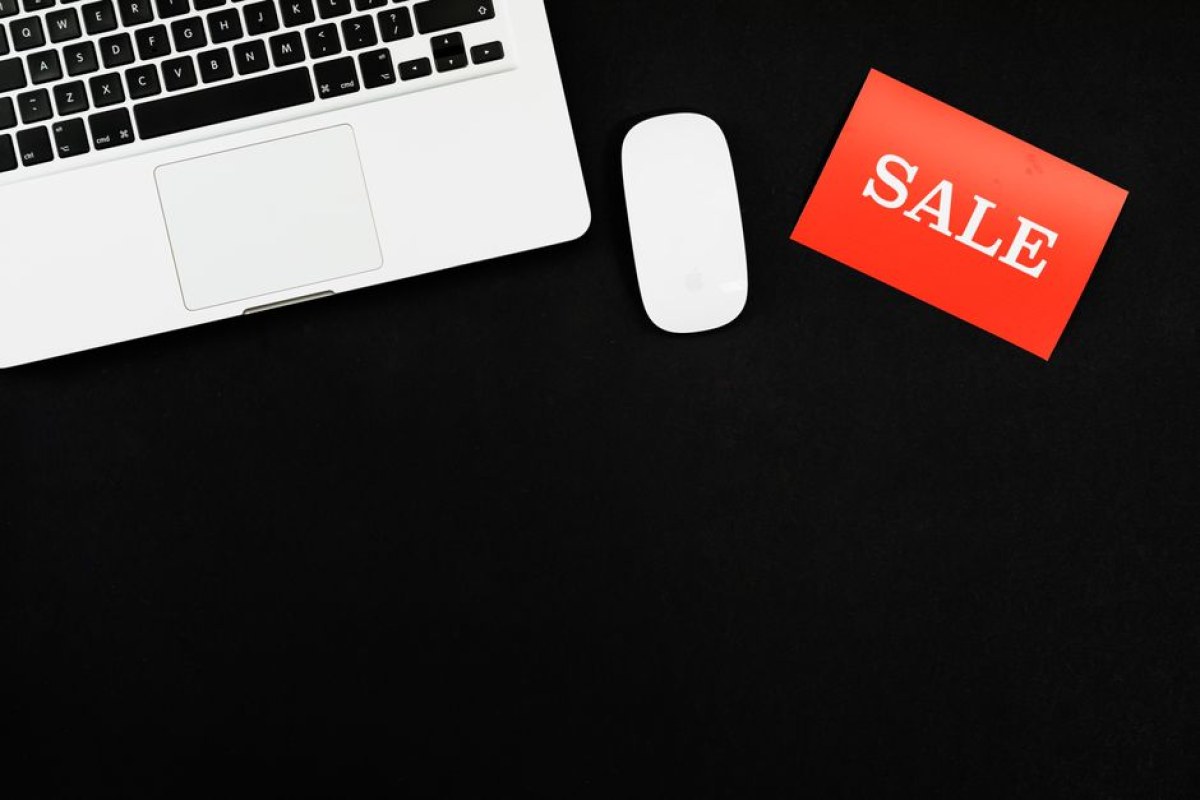 Apple store MacBook price increase