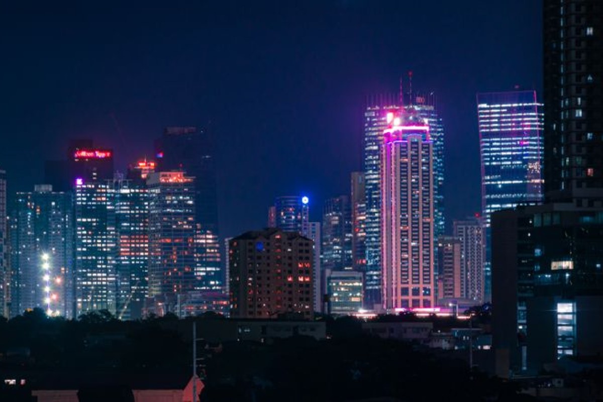 cyberpunk city night