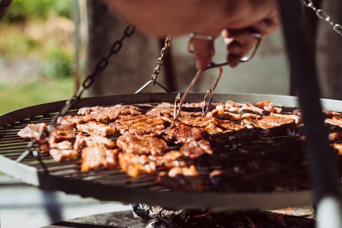 Henry Cavill grill