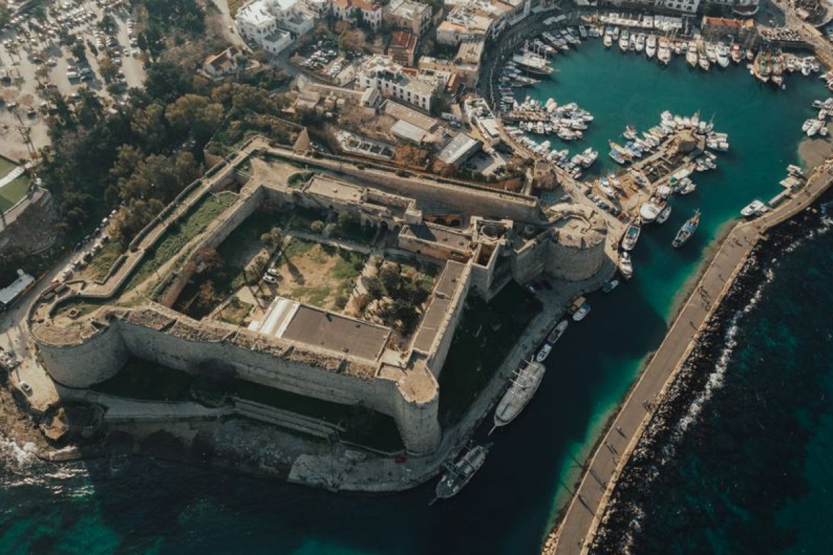 Stronghold Crusader game screenshot